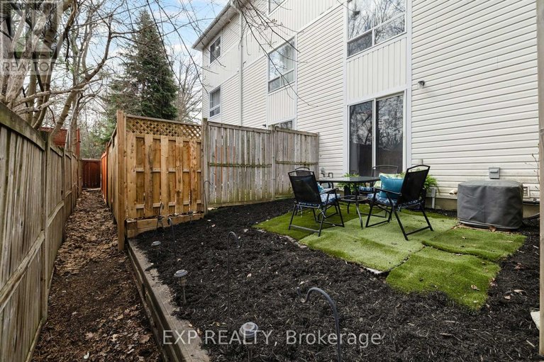 29651648/255-gershwin-private/westcliffe-estates/ottawa/ontario/K2H1G5_43