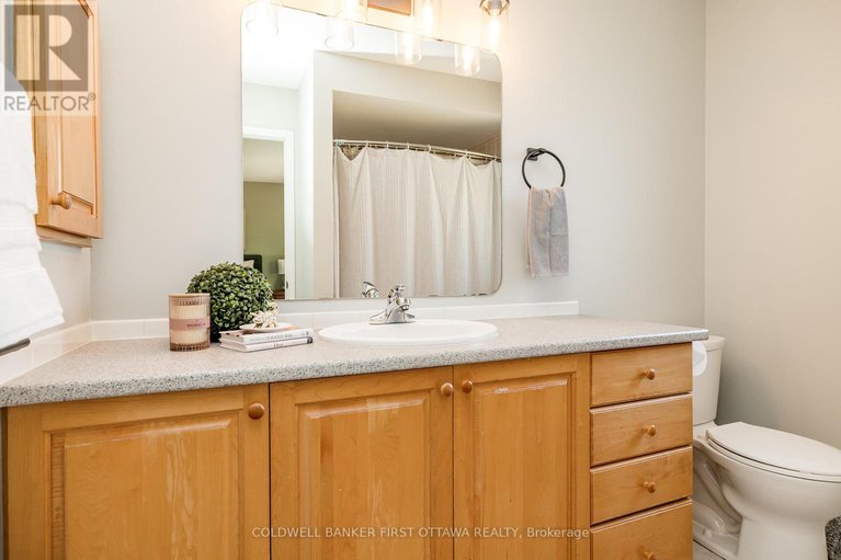 29047909/491-meadowbreeze-drive/emerald-meadowstrailwest/ottawa/ontario/K2M2T6_30