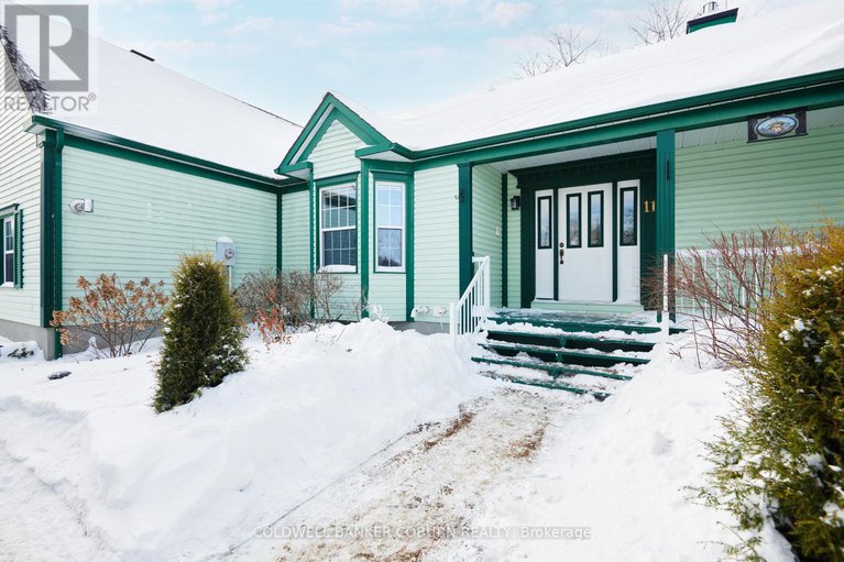 29348349/11-kimberly-avenue/north-grenville-twp-kemptville-east/north-grenville/ontario/K0G1J0_2