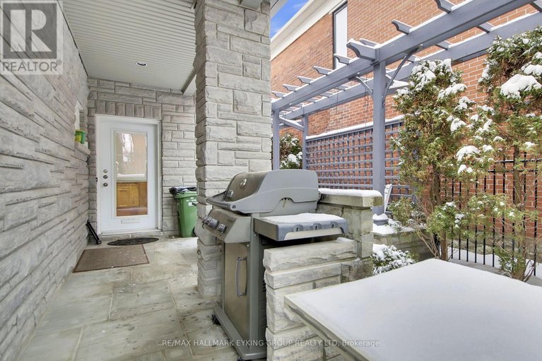 29609509/121-macdonald-street/ottawa-centregolden-triangle/ottawa/ontario/K2P1H7_49