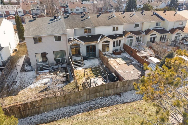 29576732/567-latour-crescent/fallingbrookgardenway-south/ottawa/ontario/K4A1P3_42