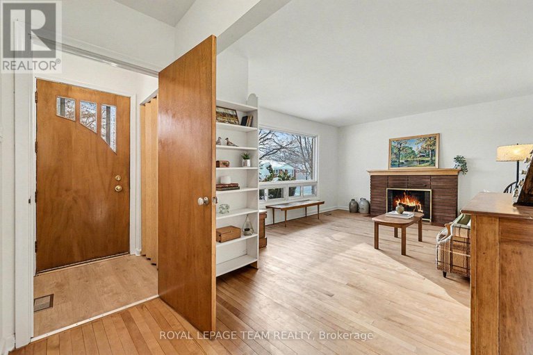 29192520/733-halstead-street/elmvale-acres/ottawa/ontario/K1G1M5_6