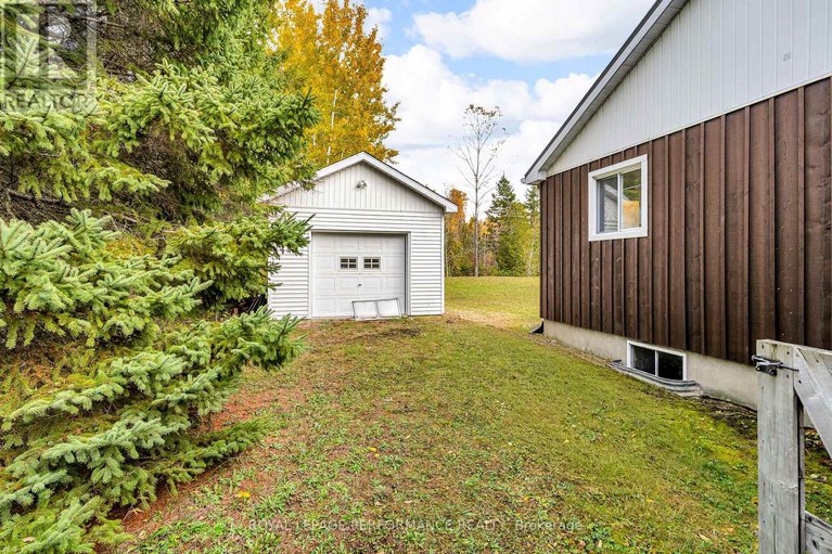 29148210/3781-delorme-crescent/north-glengarry-kenyon-twp/north-glengarry/ontario/K0C1A0_33