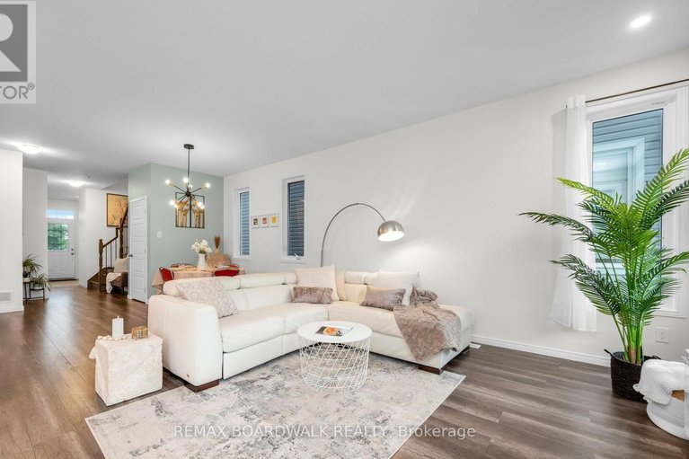 29379642/302-haliburton-heights/emerald-meadowstrailwest/ottawa/ontario/K2S1S3_15