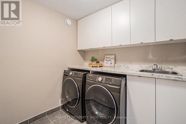 29034502/1870-maple-grove-road/stittsville-north/ottawa/ontario/K2S0W3_27