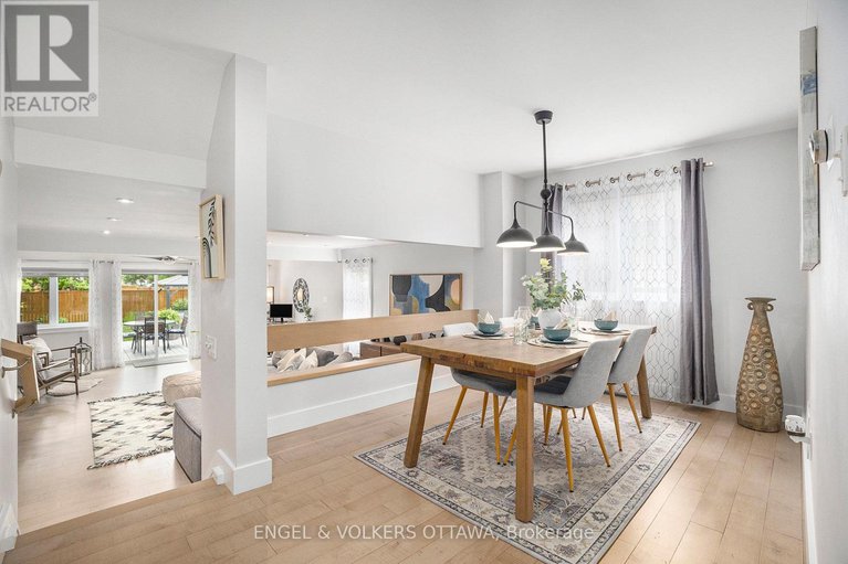 28490316/430-duvernay-drive/queenswood-heights-south/ottawa/ontario/K1E2N8_6