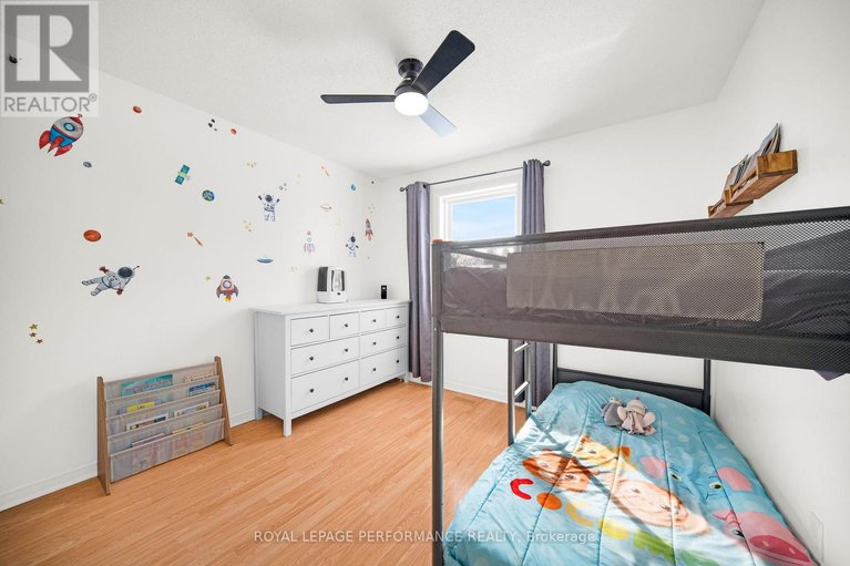 29452599/1557-verchere-street/chateauneuf/ottawa/ontario/K1C7C7_28