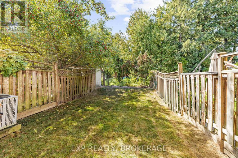 28891209/21-durbin-court/katimavik/ottawa/ontario/K2L3T7_33