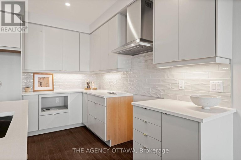 29454597/267-apricot-street/riverside-south/ottawa/ontario/K1X0K1_8