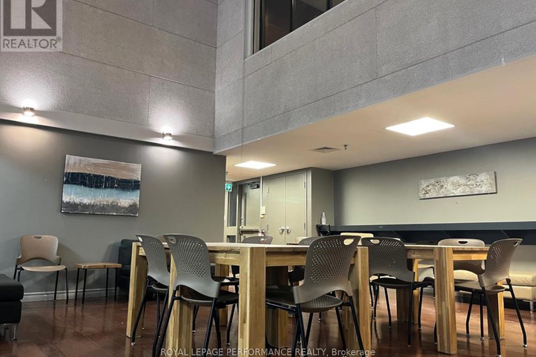 28552109/1904-470-laurier-avenue-w/ottawa-centre/ottawa/ontario/K1R7W9_32