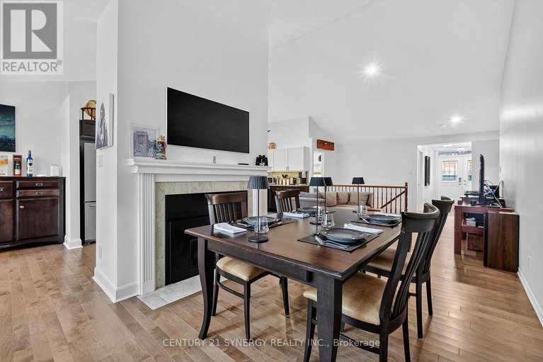 28935783/47-18-oyster-bay-court/stittsville-central/ottawa/ontario/K2S1H3_24