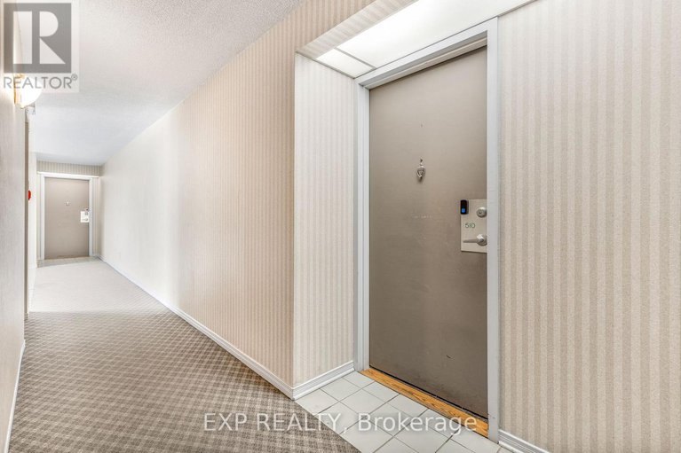 29231208/510-330-centrum-boulevard/bilberry-creekqueenswood-heights/ottawa/ontario/K1E3W2_3