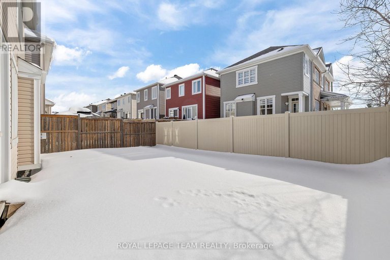 29366438/1001-shimmerton-circle/emerald-meadowstrailwest/ottawa/ontario/K2M0L4_33