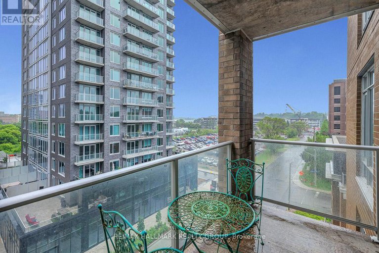 28449857/604-100-champagne-avenue-s/west-centre-town/ottawa/ontario/K1S4P4_25