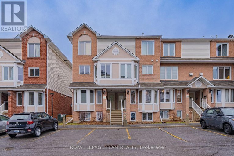 29615584/1615-locksley-lane/beaconwood/ottawa/ontario/K1J1B6_1