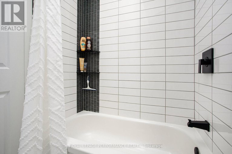 29009463/2141-boyer-road/chateauneuf/ottawa/ontario/K1C1R5_20