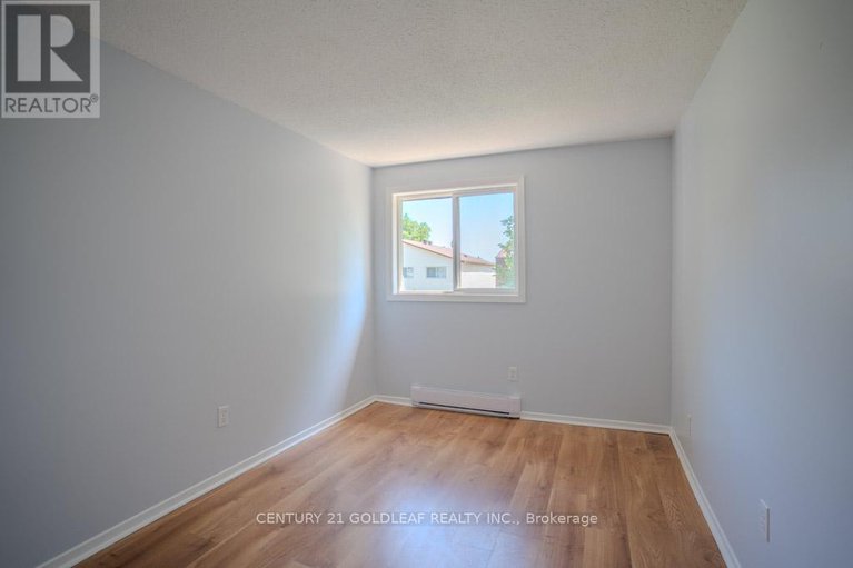 28529212/75-5-sonnet-crescent/westcliffe-estates/ottawa/ontario/K2H8W8_24