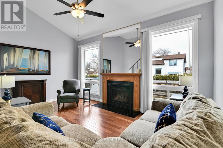 28179012/1728-smithers-crescent/chateauneuf/ottawa/ontario/K1C4X2_16
