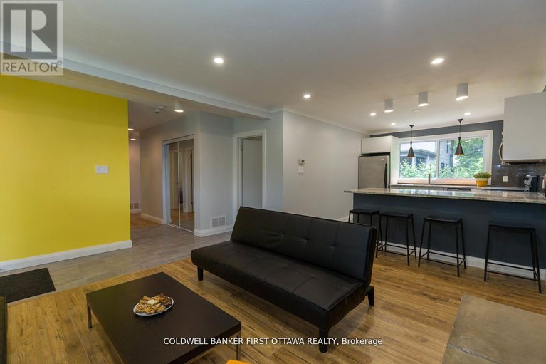 28574772/34-westwood-drive/meadowlandscrestview/ottawa/ontario/K2G2X1_23