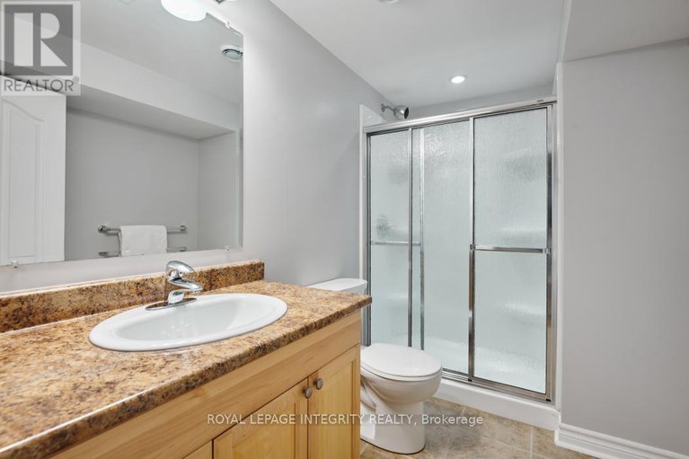 28624550/11-honeywood-court/riverside-southgloucester-glen/ottawa/ontario/K1V1Y4_25