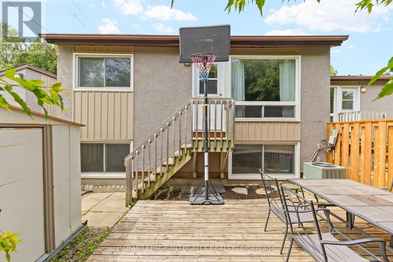 28535502/316-woodfield-drive/tanglewood/ottawa/ontario/K2G3W9_28