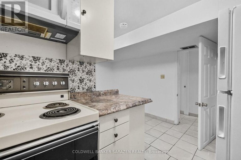 29554876/911-blair-road/cardinal-heights/ottawa/ontario/K1J7M8_22