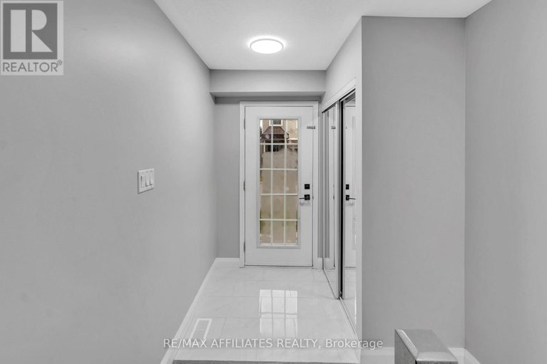 29042794/714-sanibel-private/westcliffe-estates/ottawa/ontario/K2H0A8_3