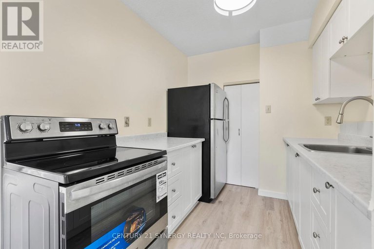 28701824/26b-sonnet-crescent/westcliffe-estates/ottawa/ontario/K2H8W7_10