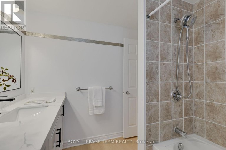 29232686/2-369-paseo-private/centrepointe/ottawa/ontario/K2G4N7_33