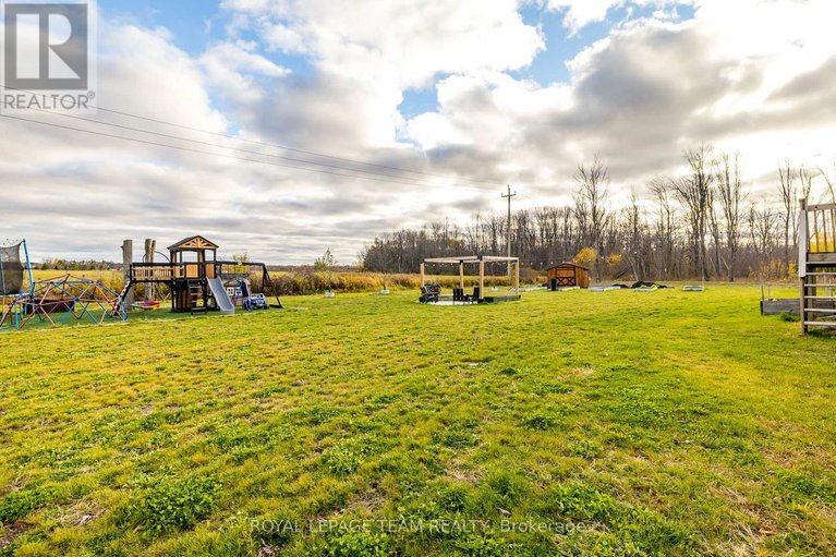 29080351/5910-wood-duck-drive/osgoode-twp-north-of-reg-rd-6/ottawa/ontario/K0A2W0_36