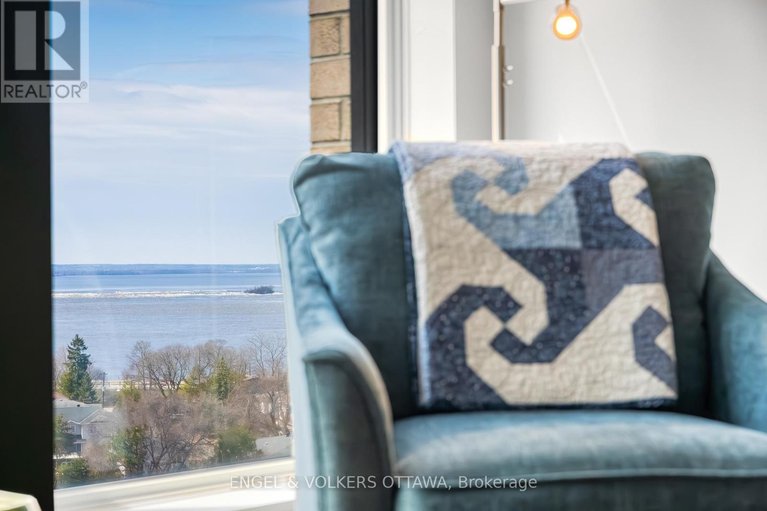 29646080/1106-75-cleary-avenue/woodroffe/ottawa/ontario/K2A1R8_17