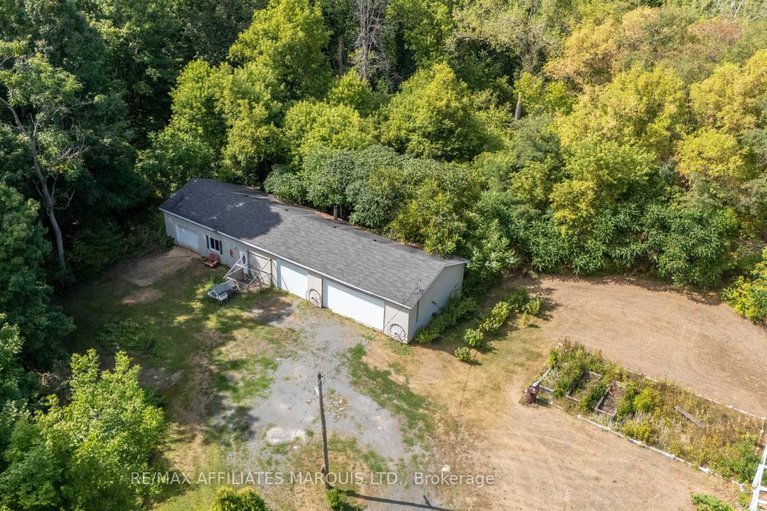 28762200/18723-county-18-road/south-glengarry-charlottenburgh-twp/south-glengarry/ontario/K0C1S0_44
