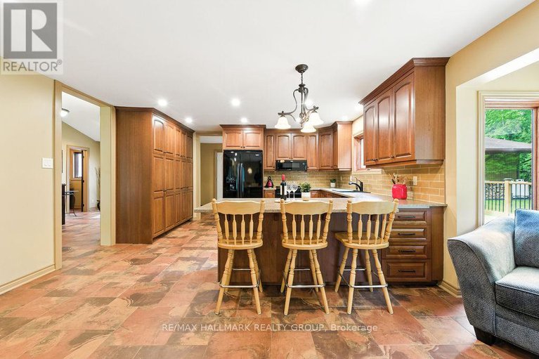 28875475/206-deerwood-drive/fitzroy-ward-south-west/ottawa/ontario/K0A2H0_10
