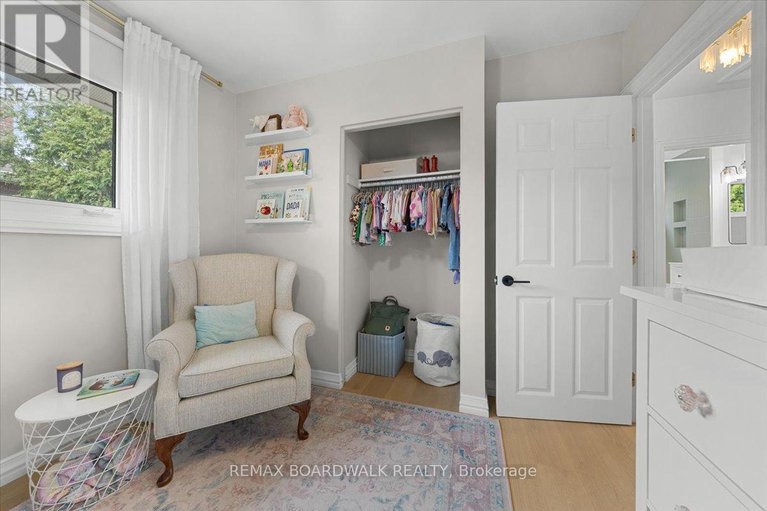 29678419/19-spring-garden-avenue/meadowlandscrestview/ottawa/ontario/K2G3B1_21