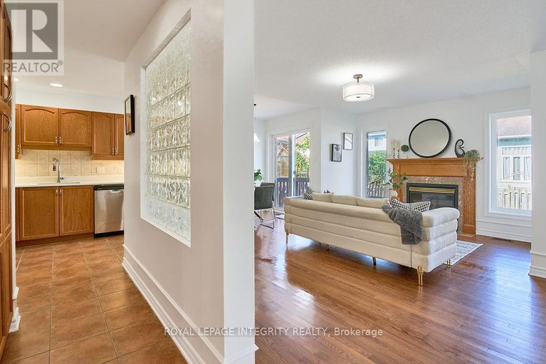 28769407/7-dunn-street/beaverbrook/ottawa/ontario/K2K3J8_28