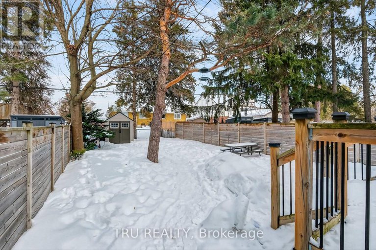 29420434/839-riddell-avenue-n/mckellar-heightsglabar-park/ottawa/ontario/K2K1X7_35