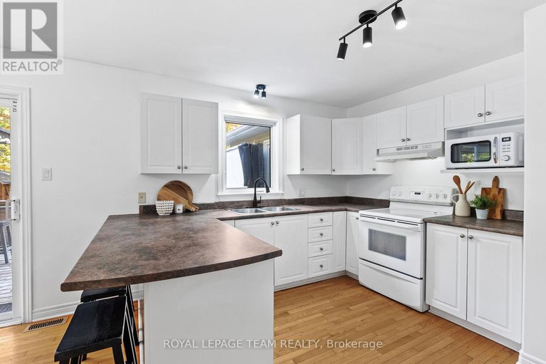 28943379/3309-wild-cherry-drive/osgoode/ottawa/ontario/K0A2W0_10