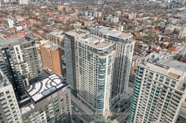 29646330/2107-242-rideau-street/sandy-hill/ottawa/ontario/K1N0B7_28