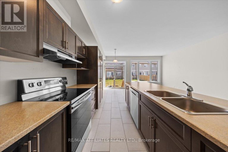 28721541/102-hurdis-way/carleton-place/carleton-place/ontario/K7C0L5_12