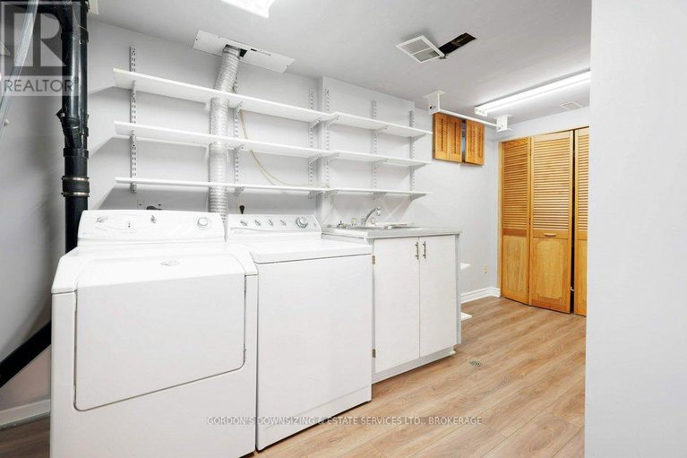 29039084/30-chickasaw-crescent/bridlewood/ottawa/ontario/K2M1M5_42