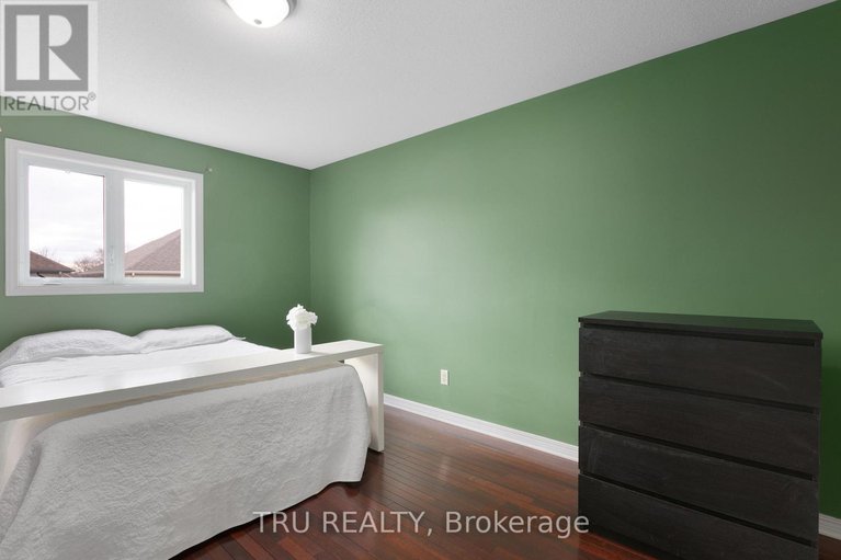 28714500/18-gannet-street-w/carson-meadows/ottawa/ontario/K1K4T7_33