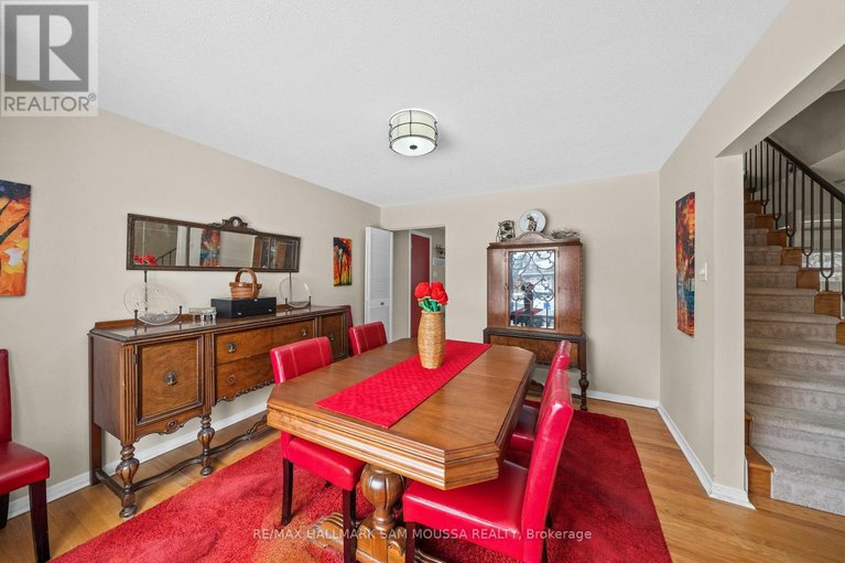 29606720/46-seymour-avenue/borden-farmstewart-farmcarleton-heightsparkwood-hills/ottawa/ontario/K2E6P2_10