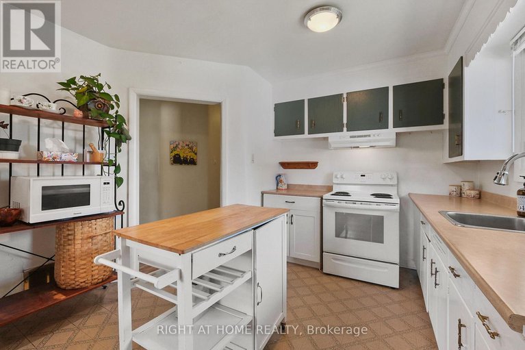 28854766/205-withrow-avenue/meadowlandsst-claire-gardens/ottawa/ontario/K2G2J8_23
