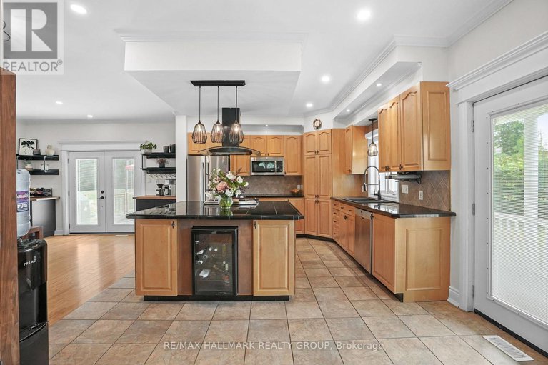 29034872/115-pigeon-street/town-of-rockland/clarence-rockland/ontario/K4K1J8_9