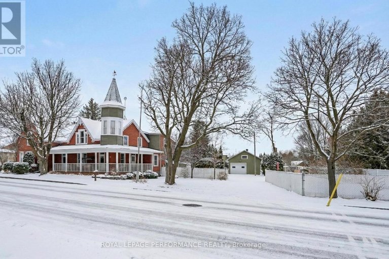 29482695/8-john-street/lorignal/champlain/ontario/K0B1K0_1