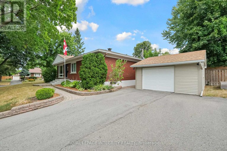 28810538/840-cork-street/elmvale-acres/ottawa/ontario/K1G1Y2_2