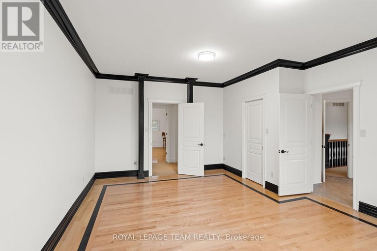 29096709/7-sara-court/fallowfield/ottawa/ontario/K2R1E2_30