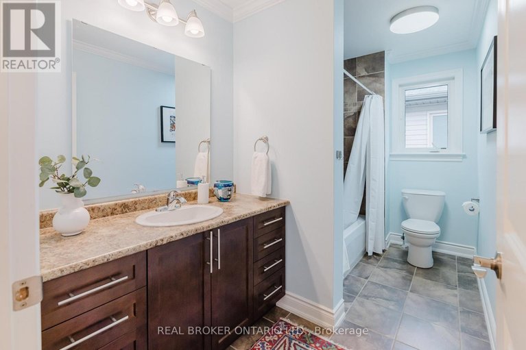 29687993/279-currell-avenue/westborohampton-park/ottawa/ontario/K1Z7J5_29