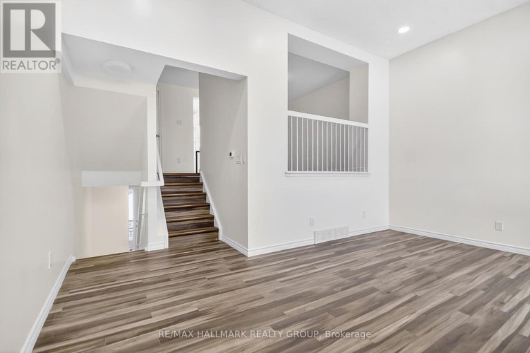 29293423/7-86-esterlawn-private/mckellar-heightsglabar-park/ottawa/ontario/K2A4C1_25