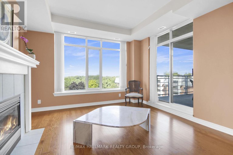 28856481/608-136-darlington-private/hunt-clubwestern-community/ottawa/ontario/K1V0X6_20